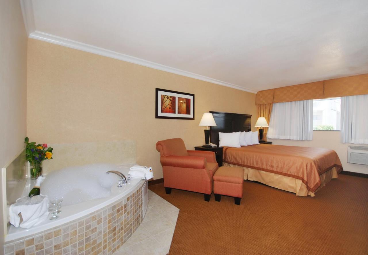 Pasadena Rose & Crown Hotel Rom bilde