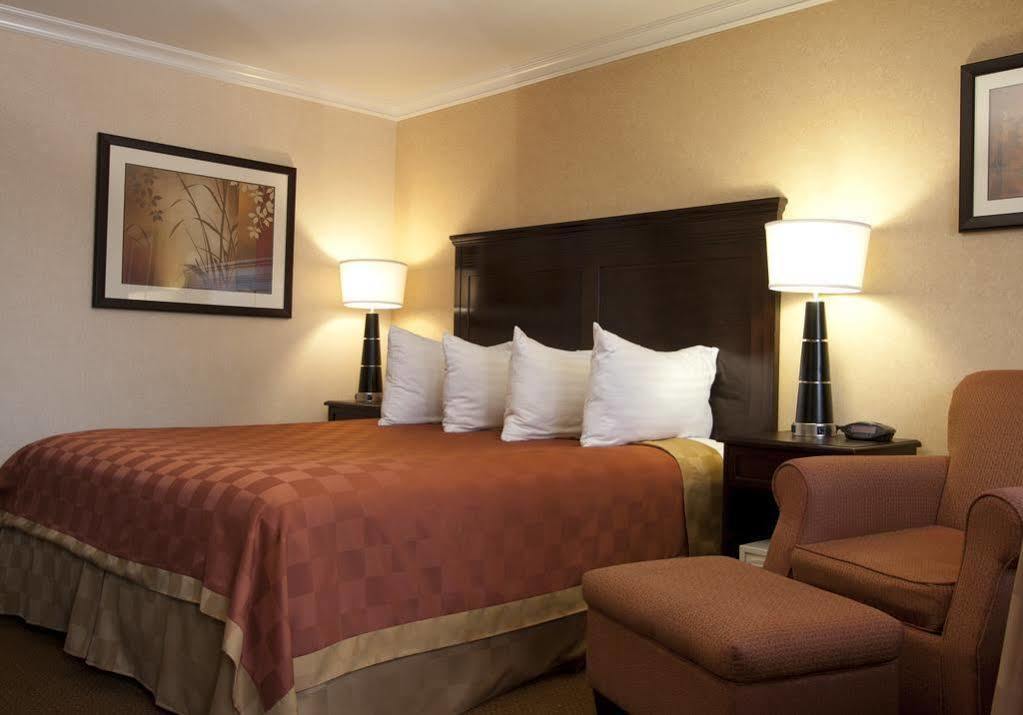 Pasadena Rose & Crown Hotel Eksteriør bilde